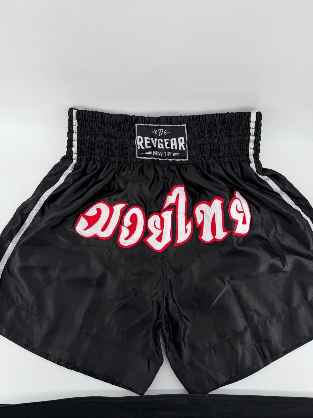 Revgear Muay Thai Shorts Black Satin MMA Kickboxing Men's Size XL Fighting